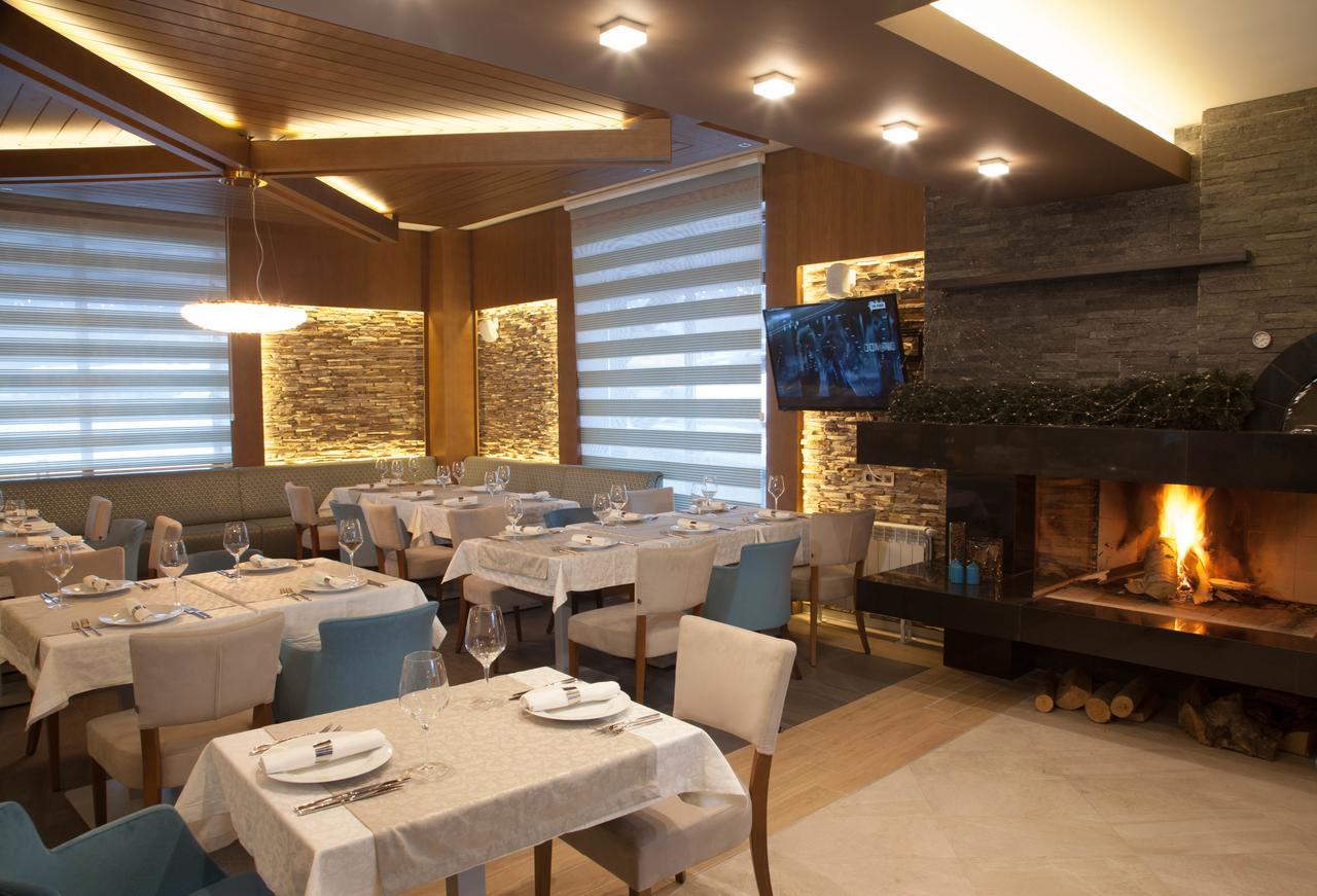 Amira Boutique Hotel Бансько Екстер'єр фото Restaurant in Athens