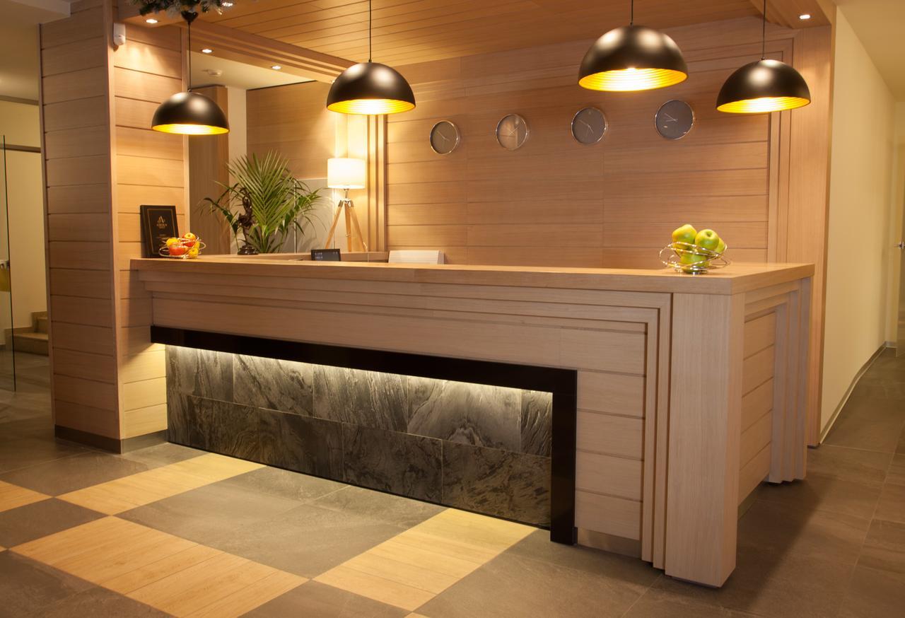 Amira Boutique Hotel Бансько Екстер'єр фото Reception desk